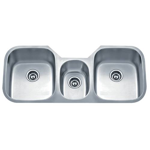 Wells Sinkware 18 Gauge Undermount Triple-Bowl Stainless Steel Kitchen Sink SSU4621-979